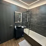 Modern Escape By Arena Appartement *