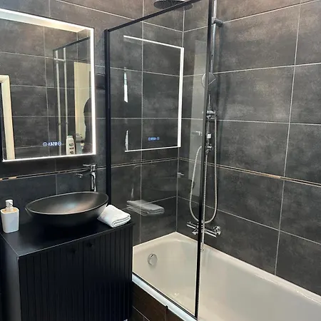 Modern Escape By Arena 公寓 *