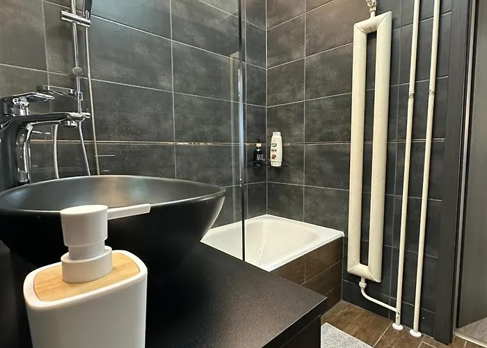 Modern Escape By Arena Apartament *